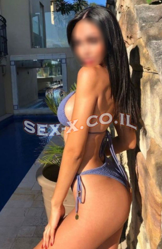 מקסים, לפגוש, יש חיוך מקסים ועדין קול
